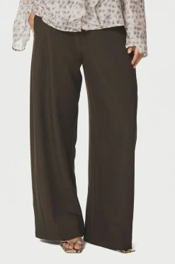 Essiall Structure Pants Dark brown 168522
