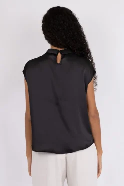 Fleur Drapy Satin Black 160990