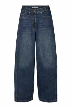 Lane Dark Wash W2532102