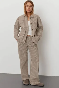 SNOS250 Stripe, brown SNOS250